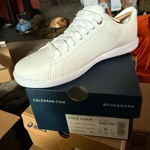 Cole Haan Men's Cream Sneakers